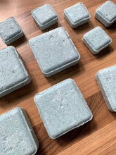 Load image into Gallery viewer, Mint & Eucalyptus Shampoo Bar