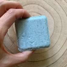 Load image into Gallery viewer, Mint & Eucalyptus Shampoo Bar