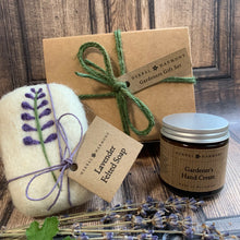 Load image into Gallery viewer, Gardeners Gift set with Lavender felted soap