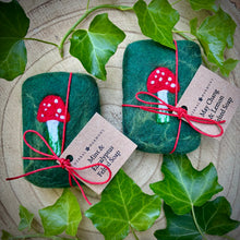 Load image into Gallery viewer, Toadstool Felted Soap