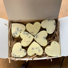 Load image into Gallery viewer, Lavender Heart shaped bath melts
