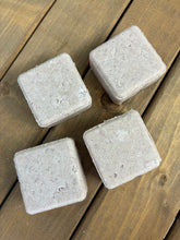 Load image into Gallery viewer, Patchouli &amp; Rose Geranium Shampoo Bar
