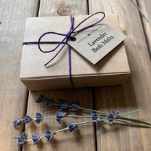 Load image into Gallery viewer, Lavender Heart shaped bath melts
