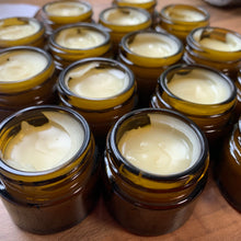 Load image into Gallery viewer, Lemon Lipbalm
